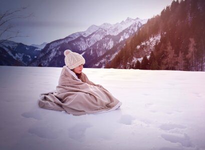 Snow cap blanket photo