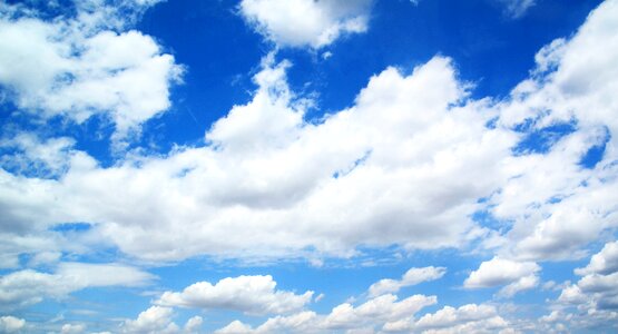 Azur weather cloudiness