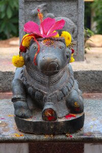Antique gray god gray culture