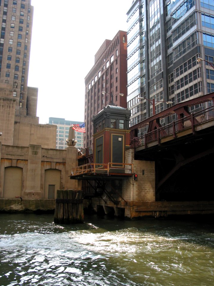 Lift Bridge Control House, Chicago, IL 
