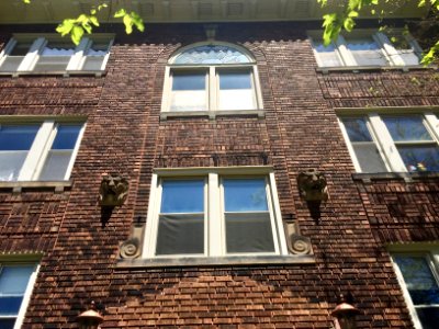 Euclid Heights Boulevard, Coventry Village, Cleveland Heig… 