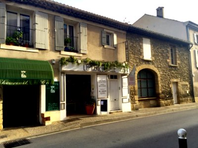 Village Street, Châteauneuf-du-Pape, PAC, FR photo