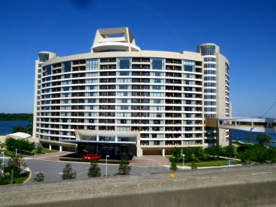 Bay Lake Tower, Lake Buena Vista, FL 