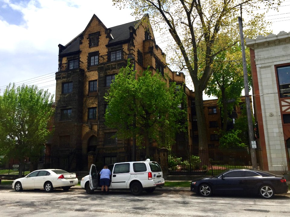 Plaza Apartments, Prospect Avenue Historic District, Midto… 