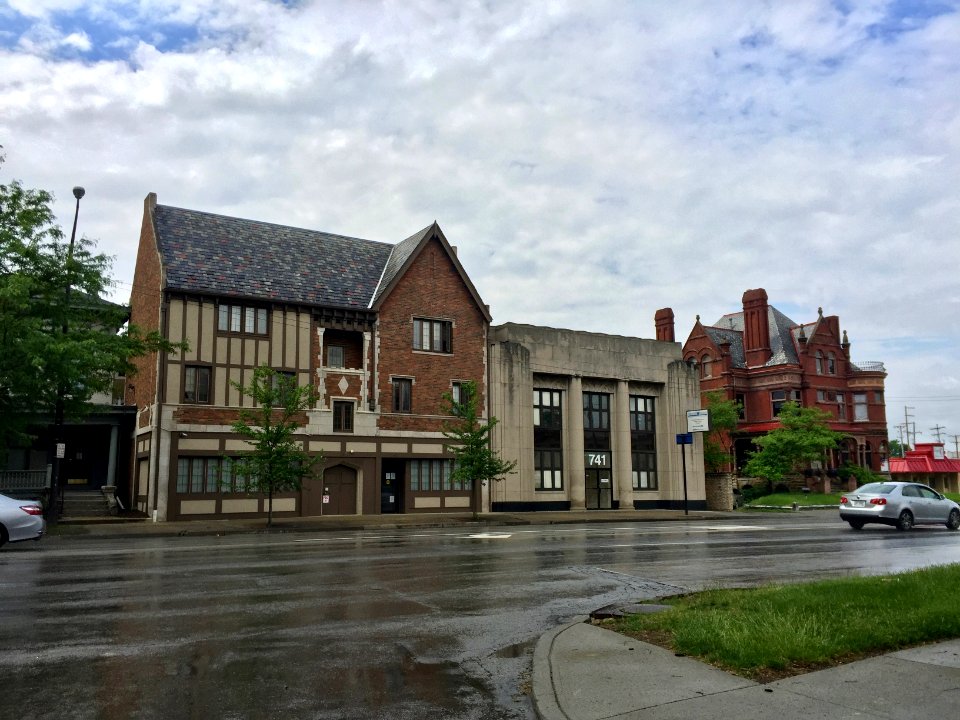 E Broad Street, Olde Towne East, Columbus, OH 