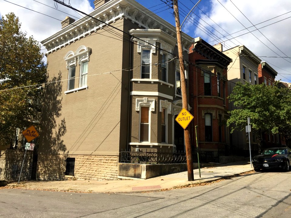 Broadway Street, Pendleton, Cincinnati, OH 