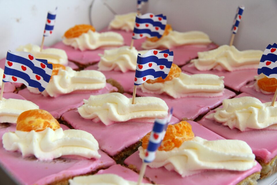 Oranjekoek frisian flag pastry