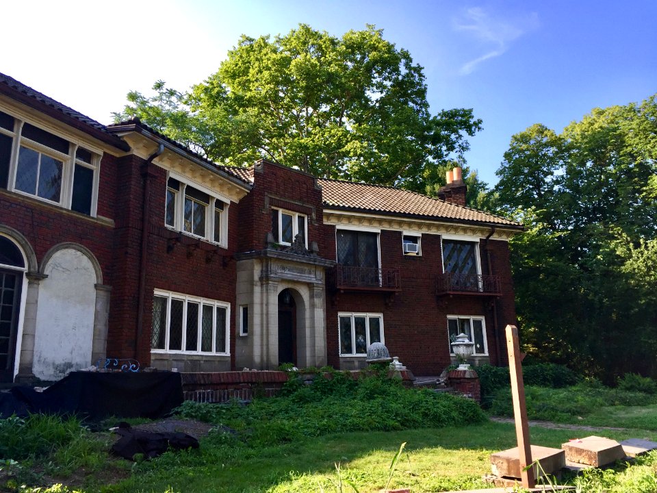 Derbyshire Road, Coventry Village, Cleveland Heights, OH 