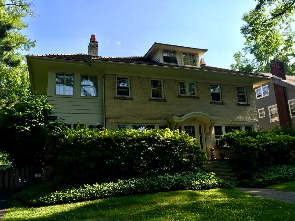 Edgehill Road, Coventry Village, Cleveland Heights, OH 