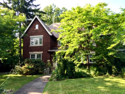 Edgehill Road, Coventry Village, Cleveland Heights, OH 