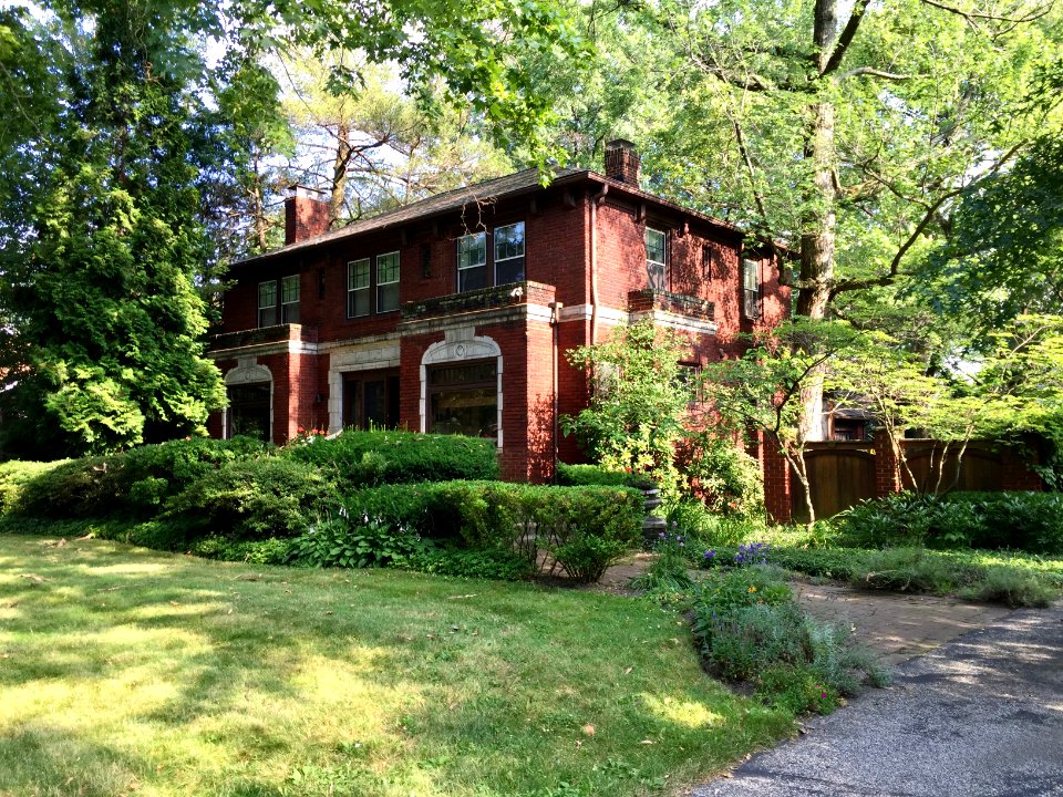 Edgehill Road, Coventry Village, Cleveland Heights, OH 