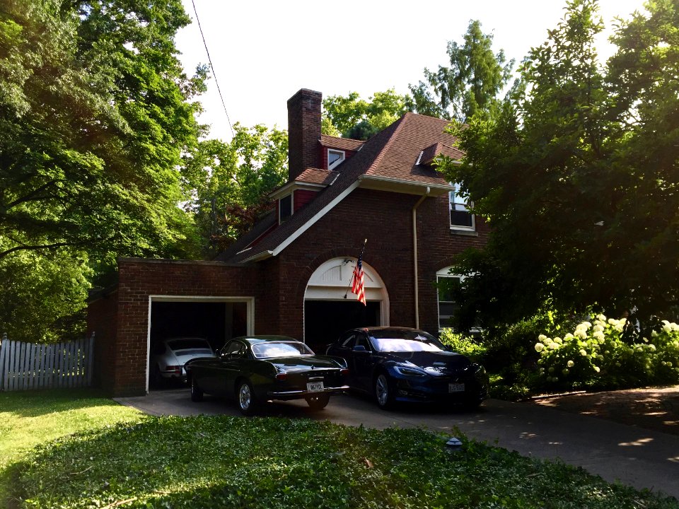 Edgehill Road, Coventry Village, Cleveland Heights, OH 
