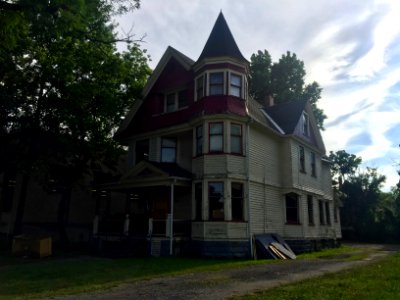 East 152nd Street, South Collinwood, Cleveland, OH 