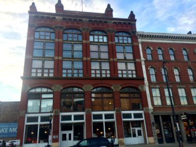 St. Clair Avenue, Cleveland, OH 