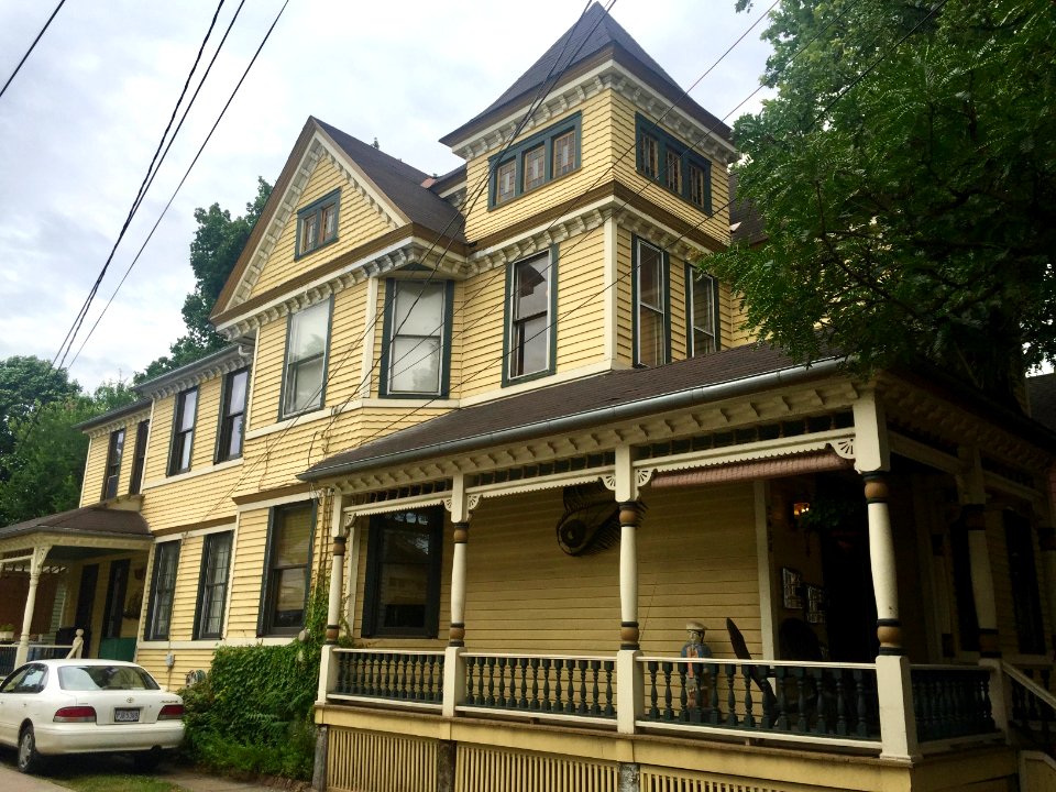 West 10th Street, Tremont, Cleveland, OH 