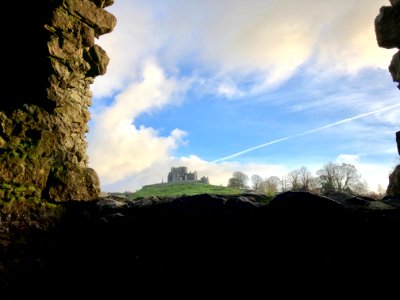 Rock of Cashel from Hore Abbey, Caiseal, Éire 