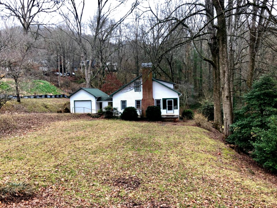 Beacon Drive, Sylva, NC 