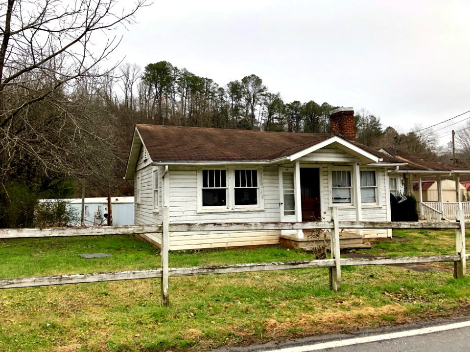 Chipper Curve Road, Sylva, NC 