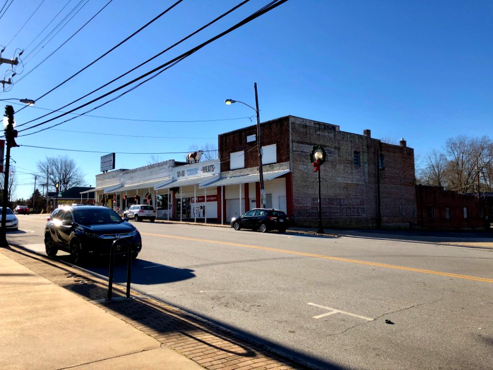 7th Avenue East, Hendersonville, NC 