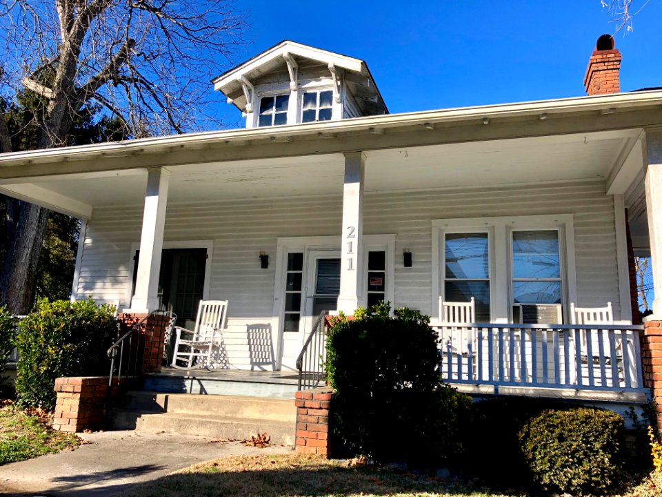 7th Avenue West, Hendersonville, NC 