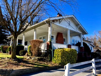 7th Avenue West, Hendersonville, NC 