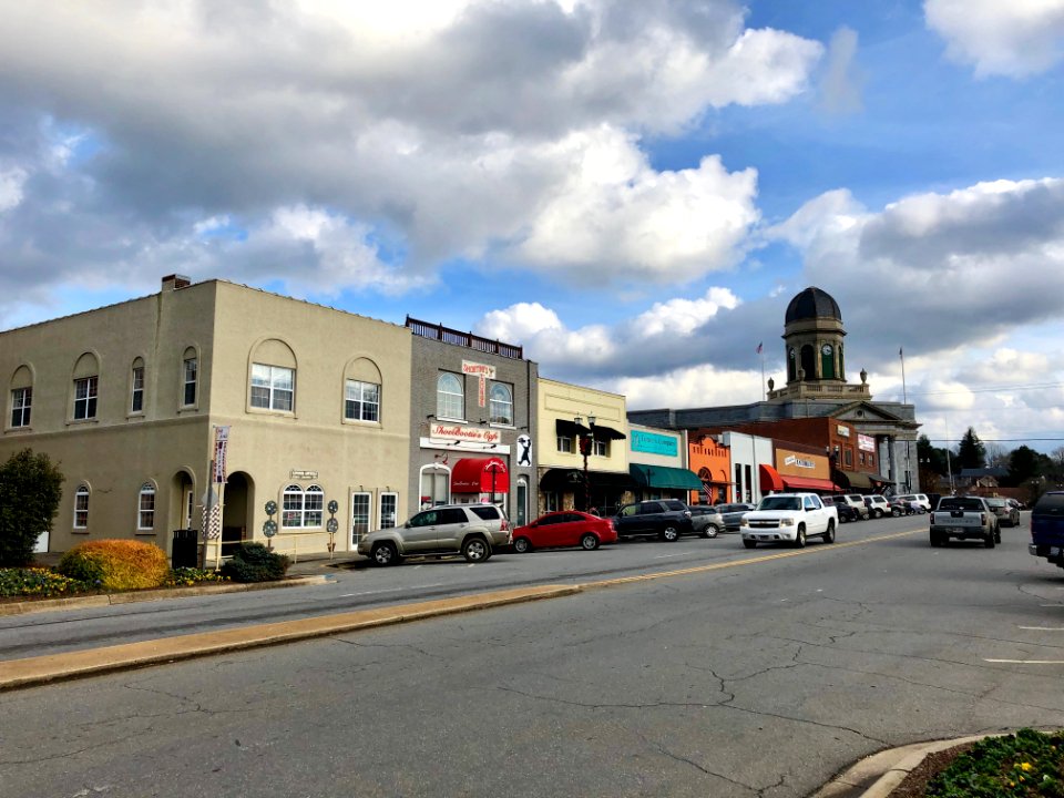 Peachtree Street, Murphy, NC 