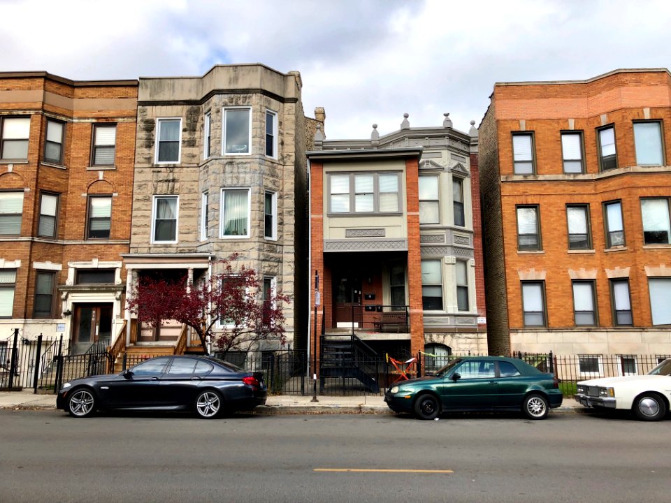 West Addison Street, Lakeview, Chicago, IL 