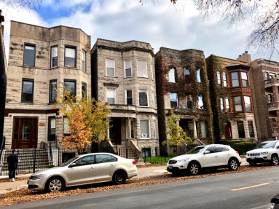 North Sheffield Avenue, Wrigleyville, Chicago, IL 