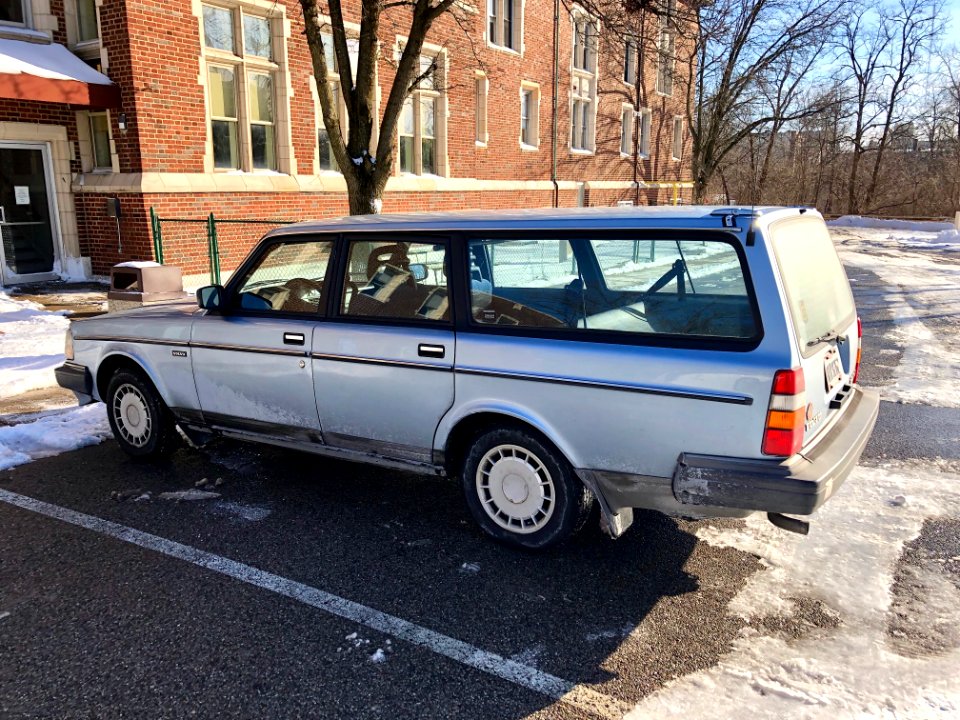Volvo 240, Hebrew Union College, CUF, Cincinnati, OH 