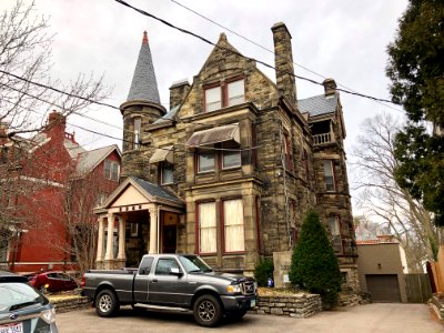 William Graveson House, Upland Place, East Walnut Hills, C… 
