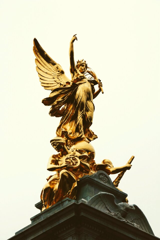 United kingdom palace golden