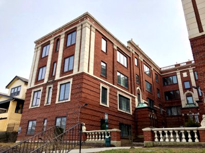 Ravenswood Apartments, Hyde Park, Cincinnati, OH 