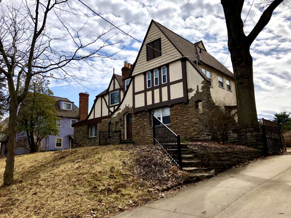 Egan Hills Drive, Paddock Hills, Cincinnati, OH 