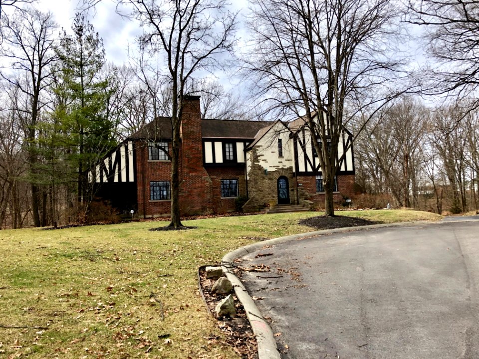 Egan Hills Drive, Paddock Hills, Cincinnati, OH 