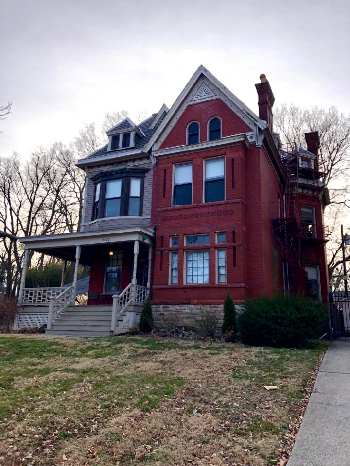 Fairfield Avenue, East Walnut Hills, Cincinnati, OH 