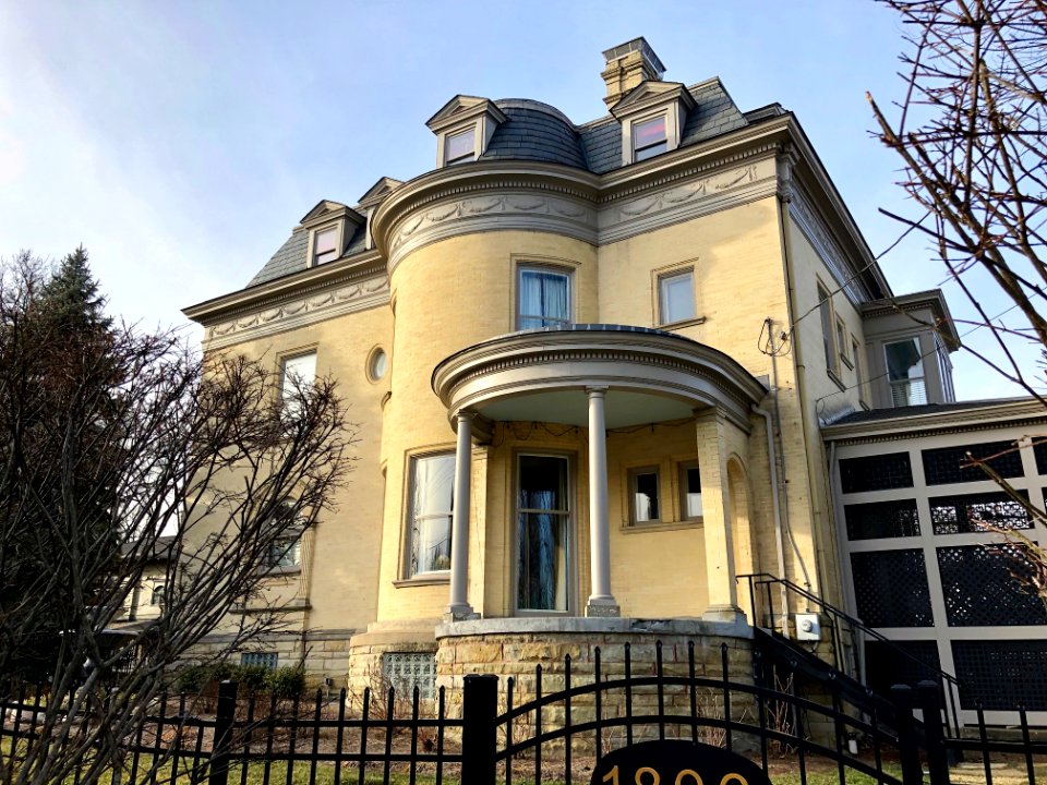 Fairfield Avenue, East Walnut Hills, Cincinnati, OH 