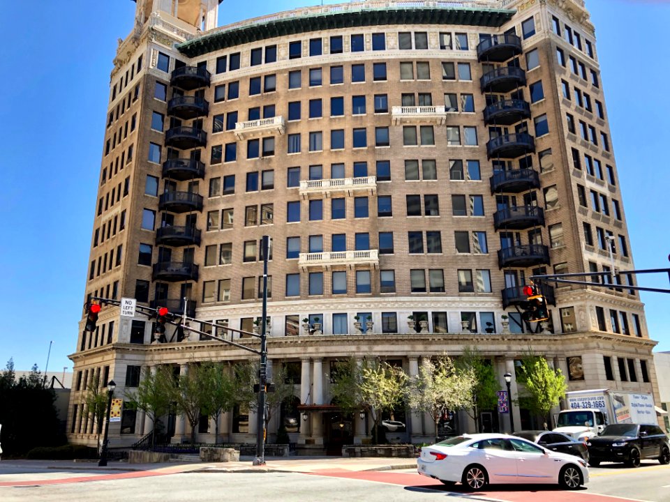 Ponce de Leon Apartments, Midtown, Atlanta, GA 