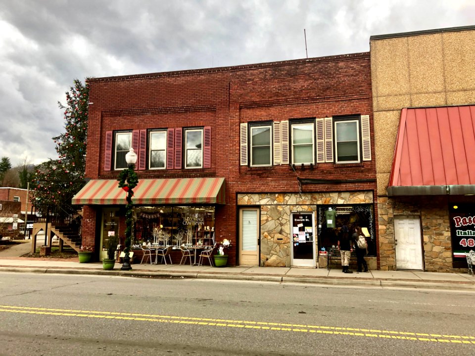 Everett Street, Bryson City, NC 