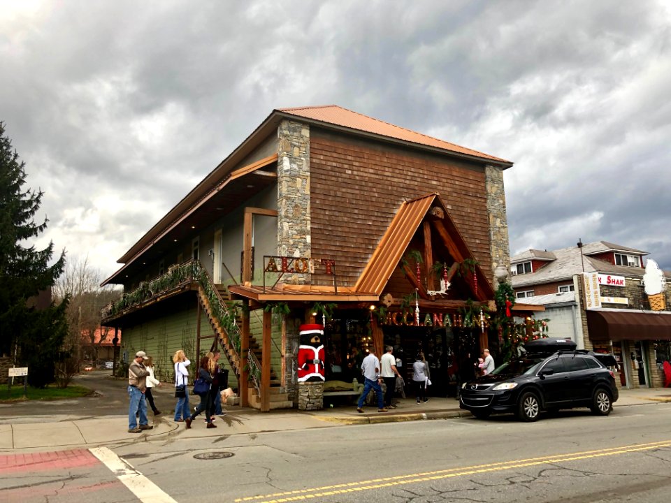 Everett Street, Bryson City, NC 