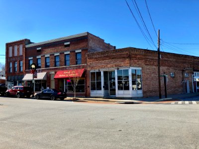 7th Avenue East, Hendersonville, NC 