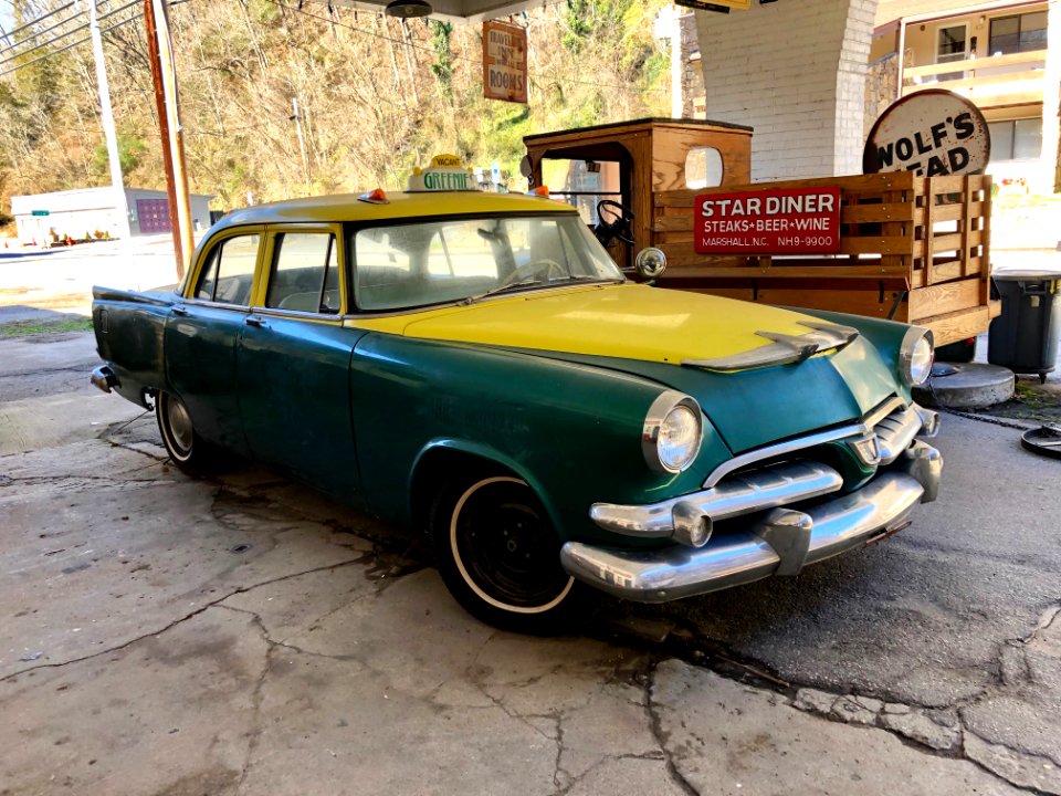 Greenies Cab, Marshall, NC photo