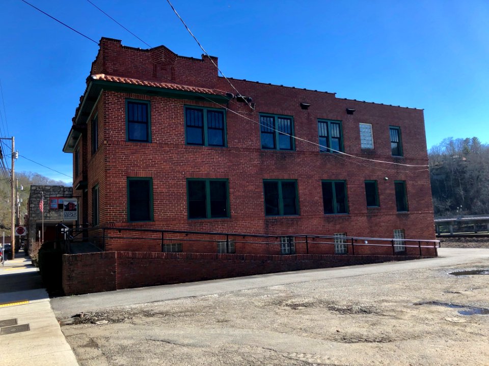 French Broad Apartments, Marshall, NC 
