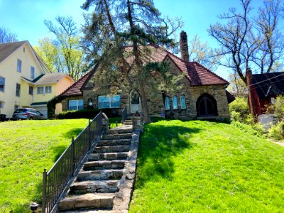 Red Bud Avenue, North Avondale, Cincinnati, OH 