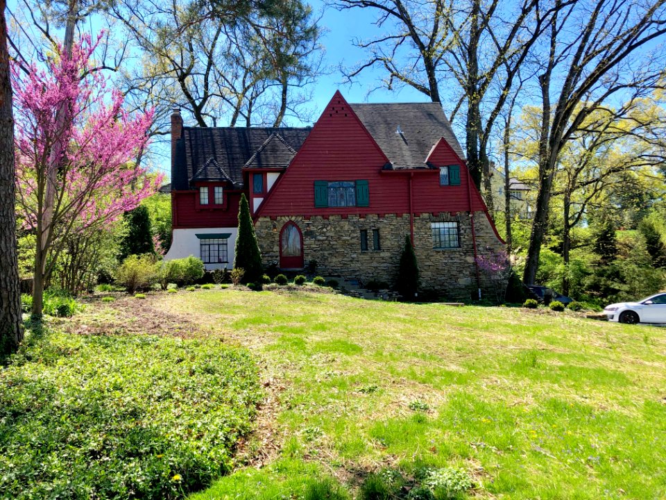 Red Bud Avenue, North Avondale, Cincinnati, OH 
