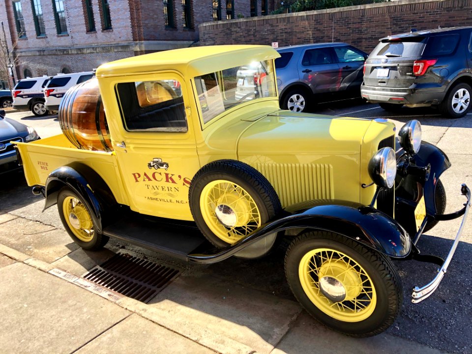 Pack's Tavern Truck, Asheville, NC 