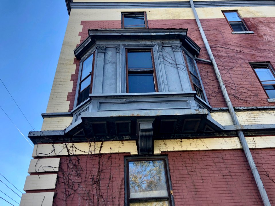 The Kinsey Apartment Building, Mount Auburn, Cincinnati, O… 