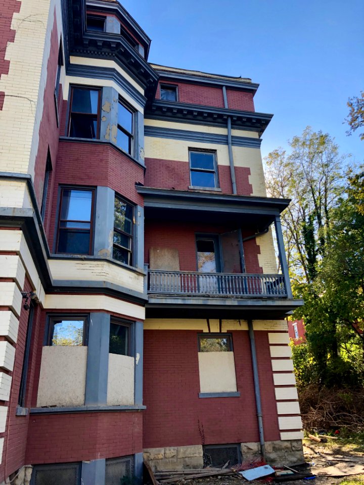 The Kinsey Apartment Building, Mount Auburn, Cincinnati, O… 