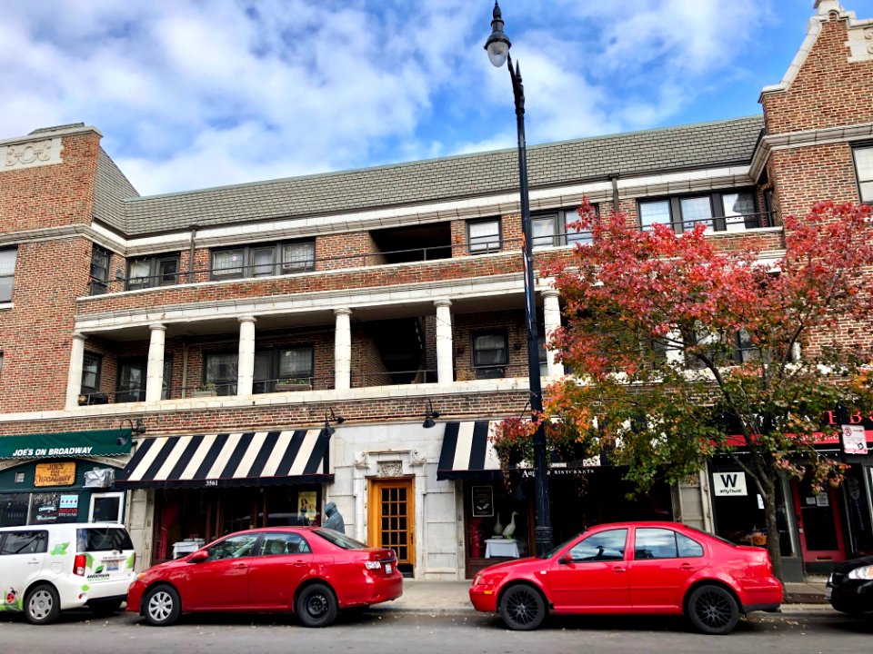 West Addison Street, Lakeview East, Chicago, IL 