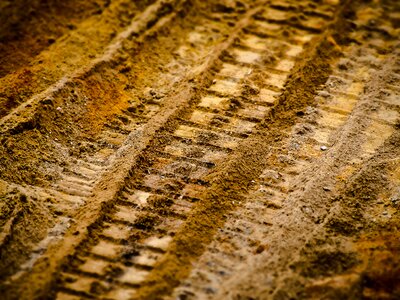 Reprint site tire tracks photo