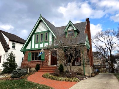 Drakewood Drive, Oakley, Cincinnati, OH 